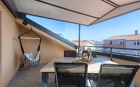 Apartments Ari And Bonnie - Cozy With Roof Terrace