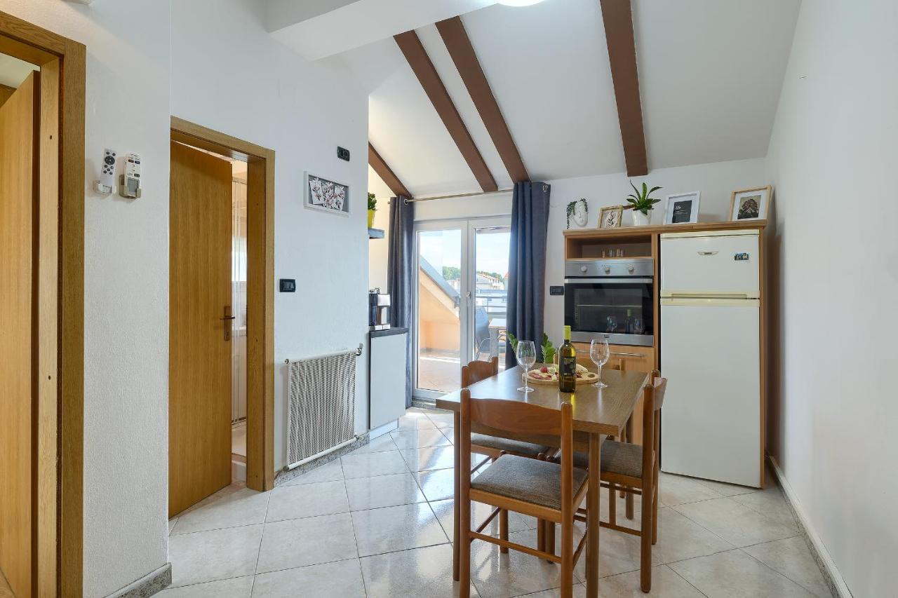 Apartments Ari And Bonnie - Cozy With Roof Terrace Pola Esterno foto