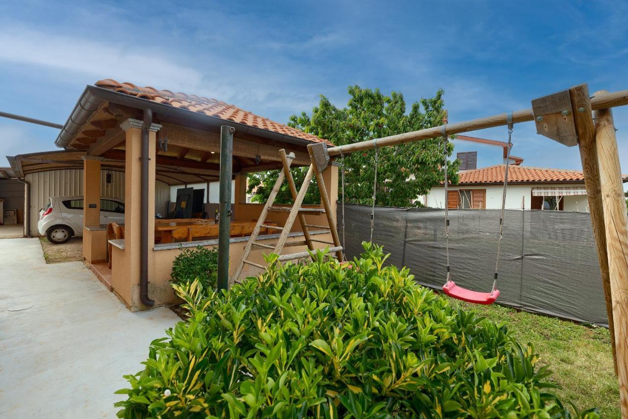 Apartments Ari And Bonnie - Cozy With Roof Terrace Pola Esterno foto